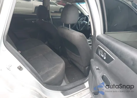 2015 Nissan Altima 2.5 S из США, поврежденный, VIN 1N4AL3AP2FC149077